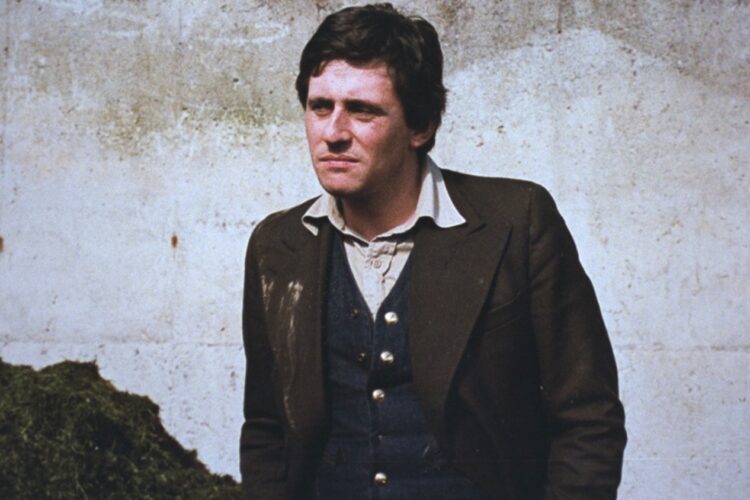 Gabriel Byrne, an Irish actor, film director, film producer, writer, cultural ambassador and audiobook narrator. His acting career began in the Focus Theatre .