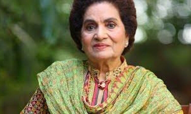 Haseena Moin, Talented Drama Writer, “Studio Number Nau”, “Uncle Urfi”, “Zeir Zabr Peish”, “Tanhaiyaan”, “Unkahi”, “Parchaieyen”, “Henna”, “Kahin Pyaar na hojae”, “Nazdekiyan”