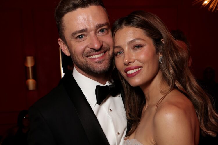 Jessica Timberlake, Biel began her career as a vocalist appearing in musical productions until she was cast as Mary Camden in the family drama series 7th Heaven, in which she achieved recognition.