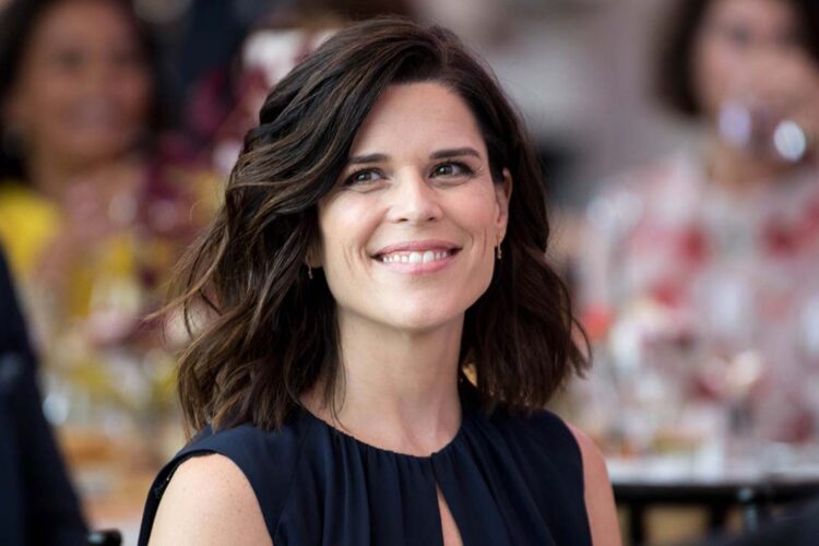 Neve Campbell, She is best known for her starring roles as Julia Salinger on the Fox television drama series Party of Five, and as Sidney Prescott in the slasher film franchise Scream.