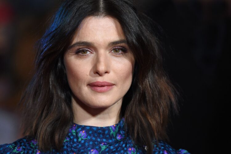 Rachel Weisz, Weisz began acting in British stage and television in the early 1990s, and made her film debut in Death Machine