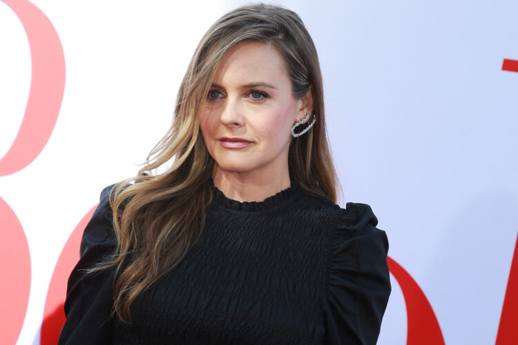 Alicia Silverstone, She made her film debut in The Crush, earning the 1994 MTV Movie Award for Best Breakthrough Performance, and gained further prominence at the age of 16 as a teen idol