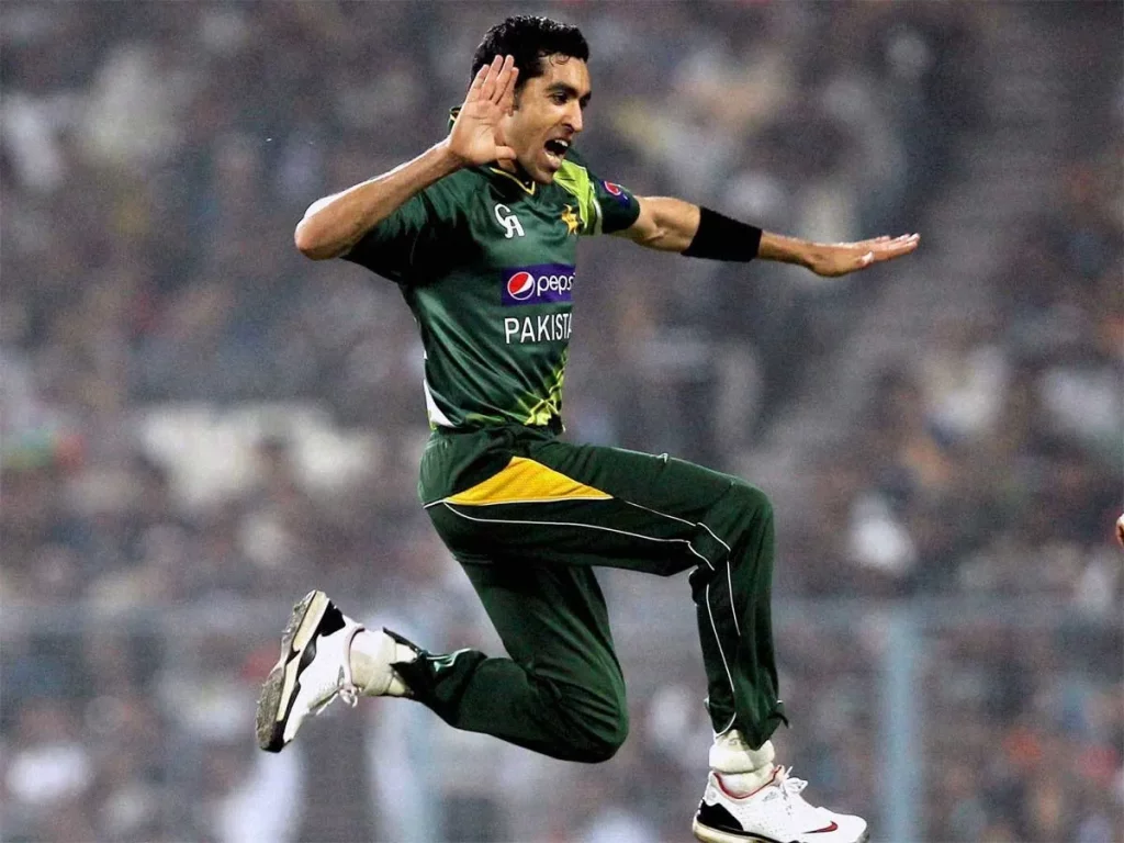 #excricketer #exbowler #righthandedbatsman #rightarmfastbowler #pakistaniformercricketer #yorkerball #masterofyorkerball #exbowler #umargul #pakistanicricketteamplayerumargul #formercricketer